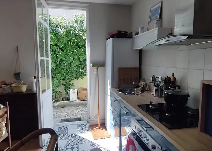 House With Garden Near The Of Arcachón