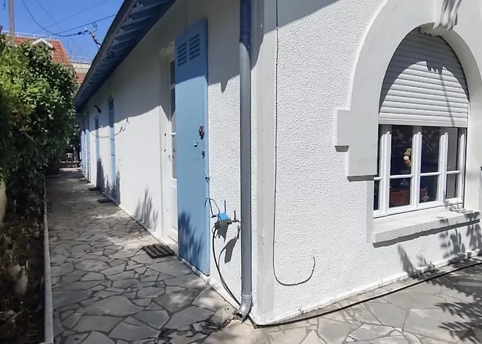House With Garden Near The Of Hébergement de vacances Arcachon